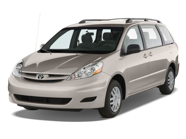 2009 Toyota Sienna CE FWD with 7 Passenger Seating Exterior Front design