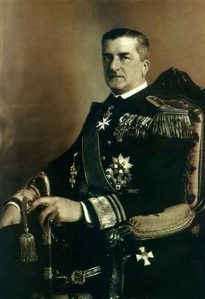 411px-Horthy_the_regent.jpg