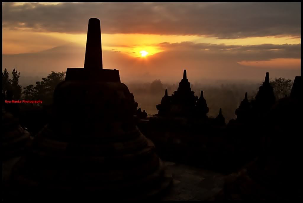 IMAGE: http://i766.photobucket.com/albums/xx307/hd2672/IMG_0182.jpg