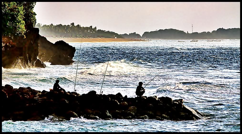 IMAGE: http://i766.photobucket.com/albums/xx307/hd2672/eclipse_images/IMG_4929.jpg