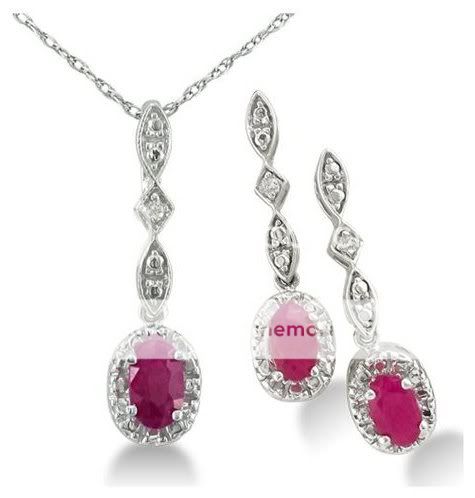 1ct TW Ruby and Diamond Necklace and Earring Set